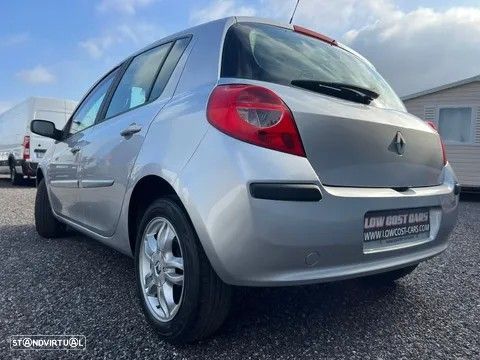 Renault Clio 1.2 16V Dynamique - 24