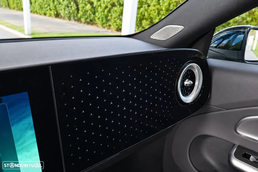 Mercedes-Benz CLA 180 Standard - 58