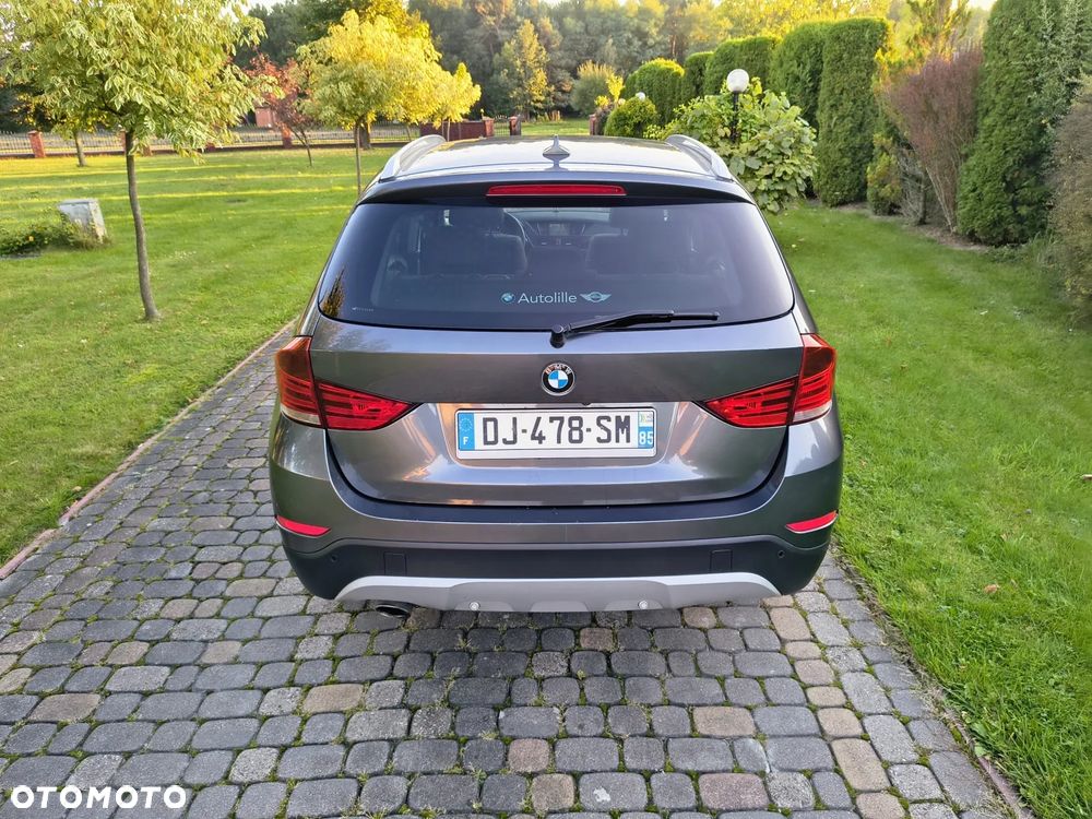 BMW X1 xDrive18d - 27