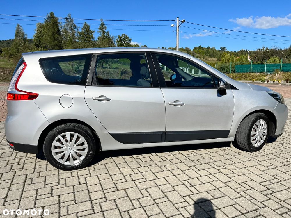 Renault Scenic dCi 110 Paris - 13