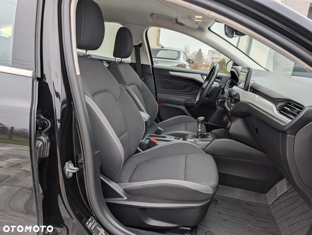 Ford Focus 1.5 EcoBlue Connected - 15