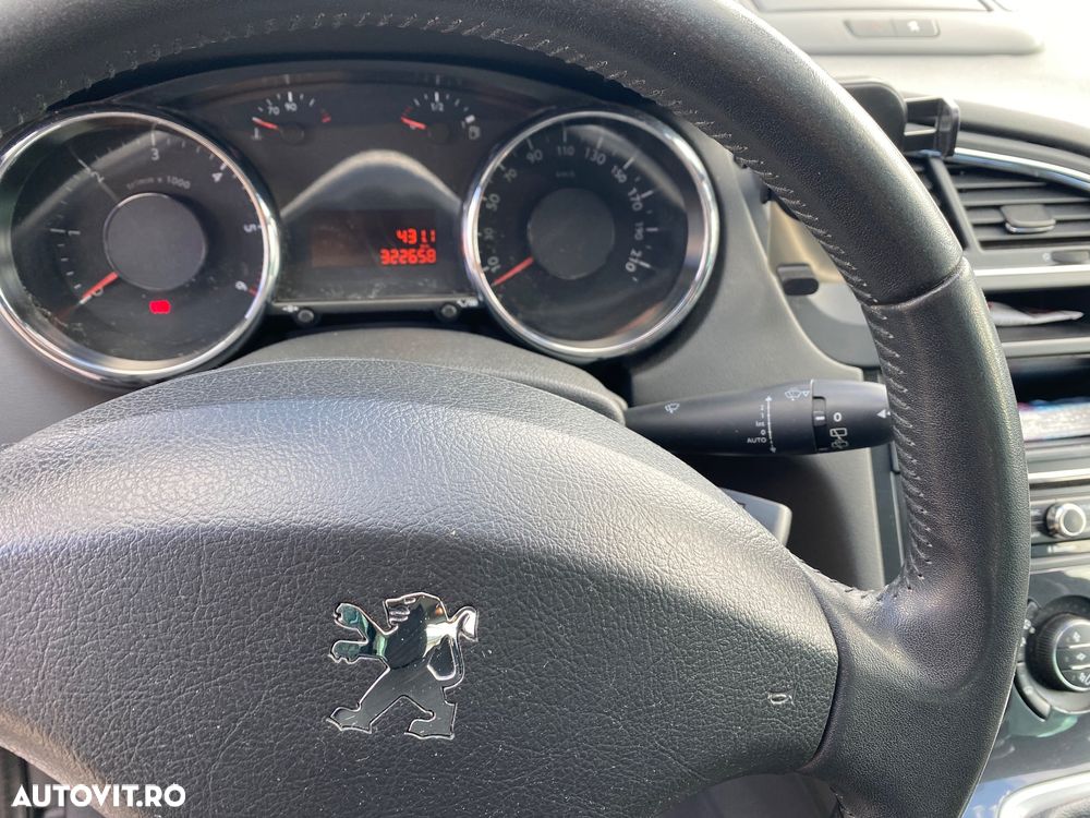 Peugeot 5008 - 5