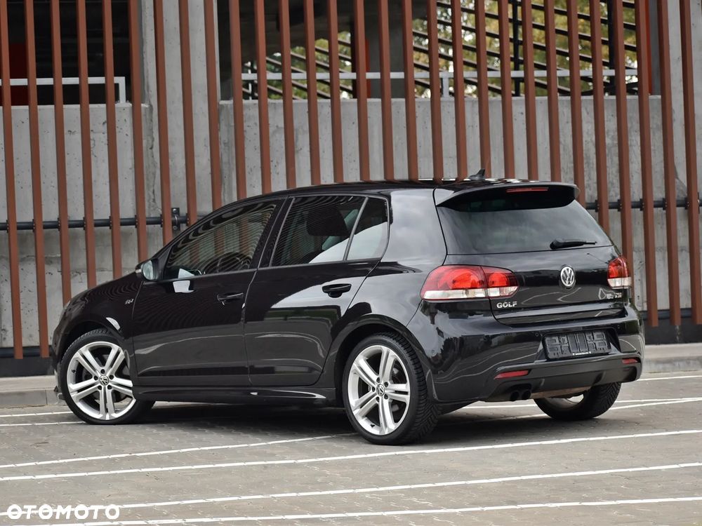 Volkswagen Golf - 11