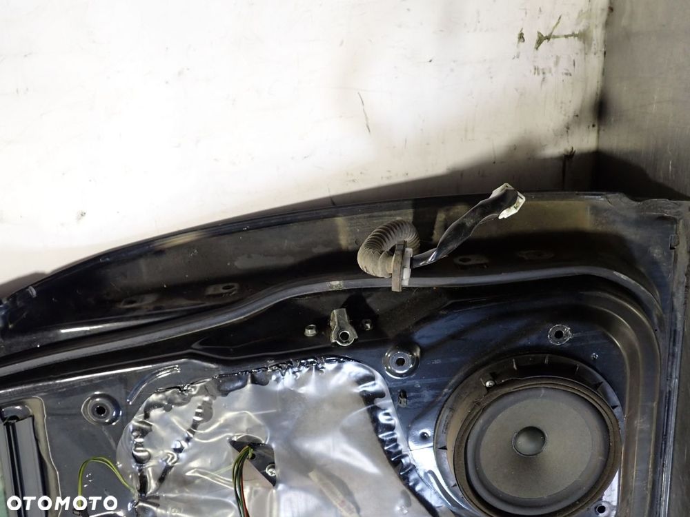 DRZWI LEWY TYŁ ZCE SUZUKI SX4 1.6 - 19