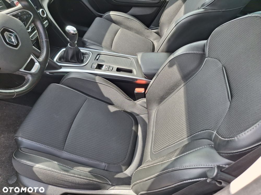Renault Megane - 13