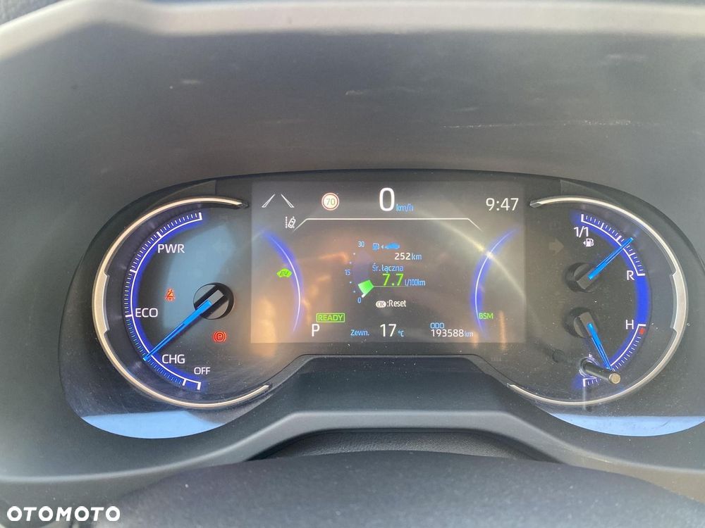 Toyota RAV4 2.5 Hybrid Executive 4x2 - 18