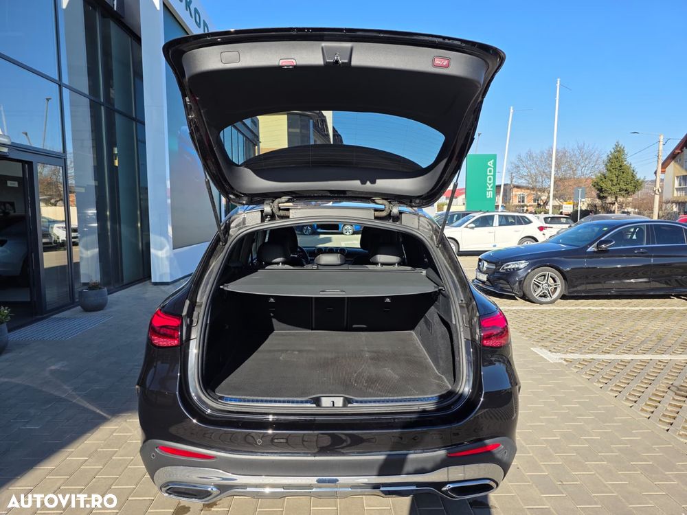 Mercedes-Benz GLC 300 4Matic 9G-TRONIC AMG Line Advanced - 31