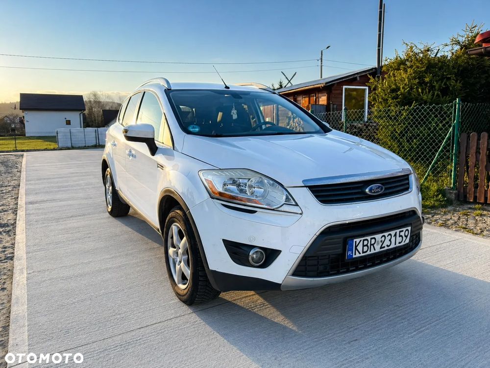 Ford Kuga 2.0 TDCi 4x4 Titanium - 2