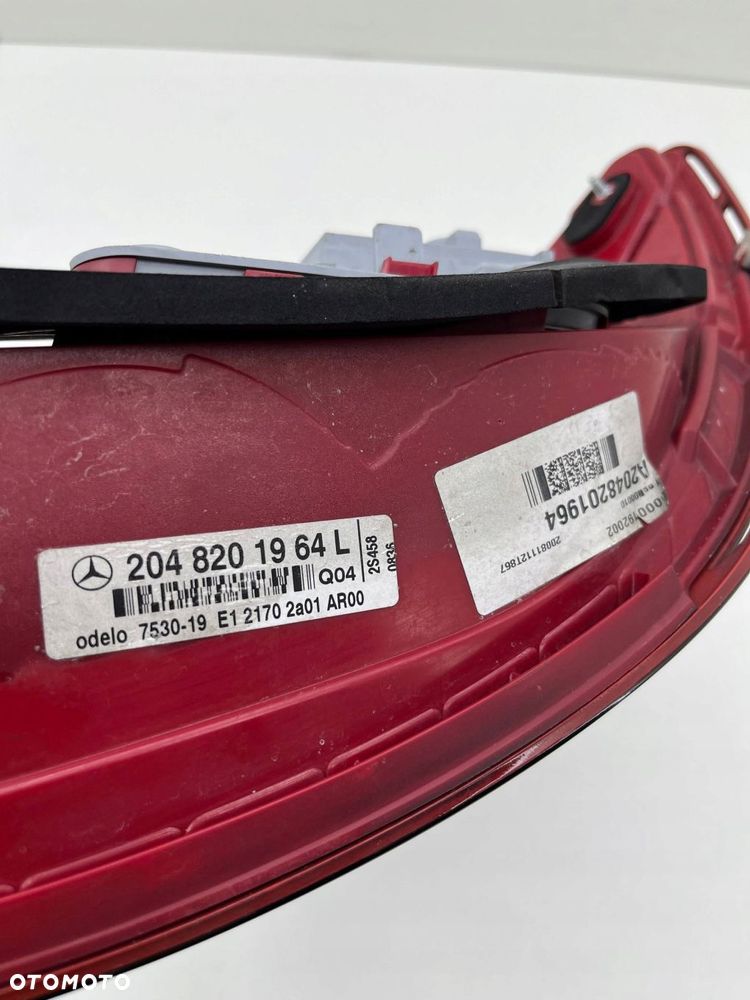 MERCEDES W204 C63 AMG LAMPY TYŁ W BŁOTNIK KOMPLET A2048202064 A2048201964 - 13