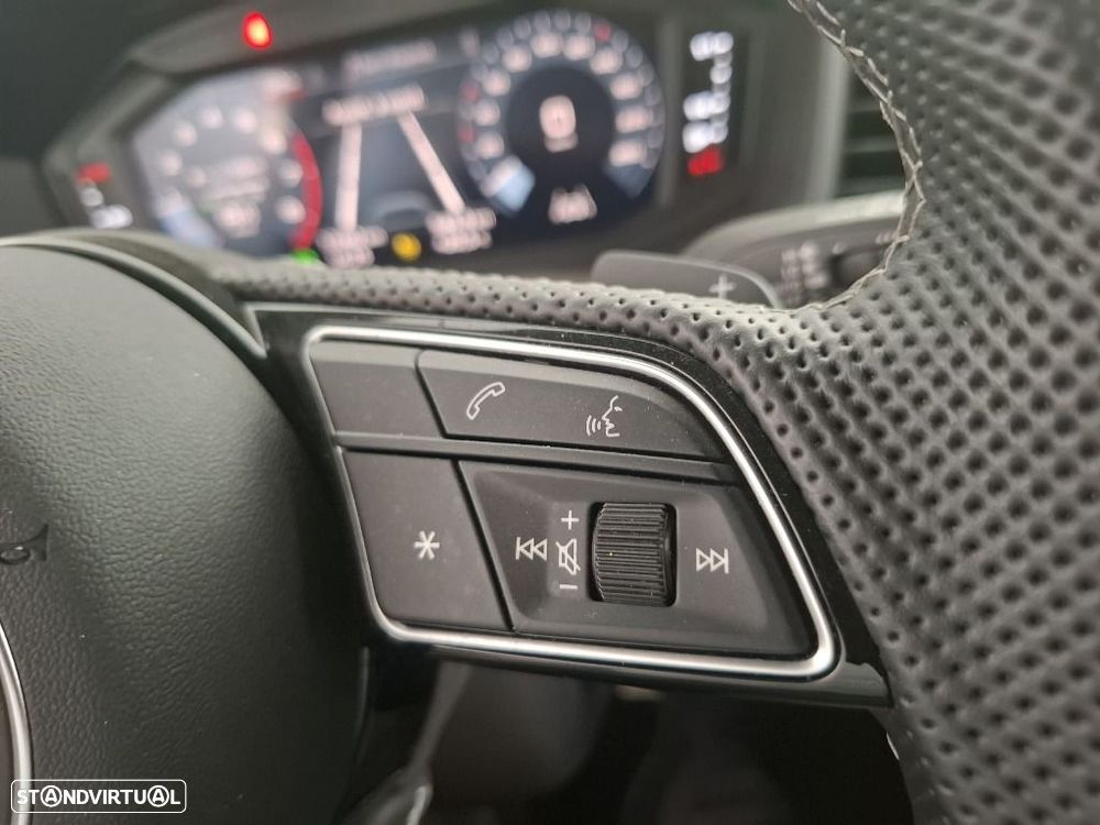 Audi A1 Sportback 40 TFSI S line S tronic - 24