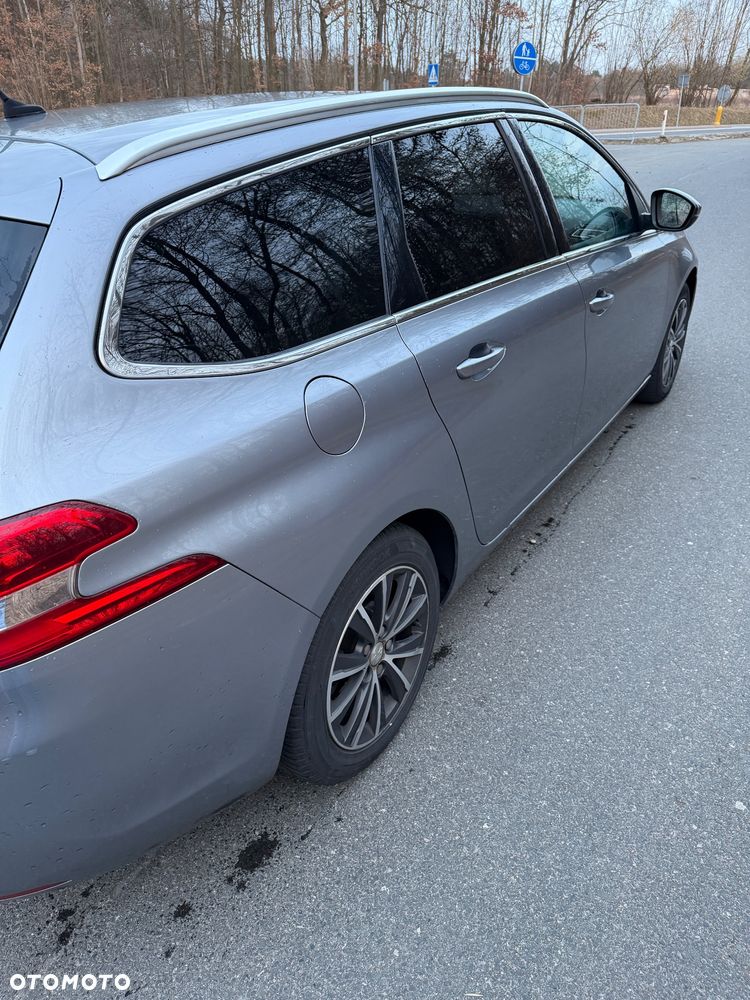 Peugeot 308 1.6 BlueHDi Allure S&S - 6