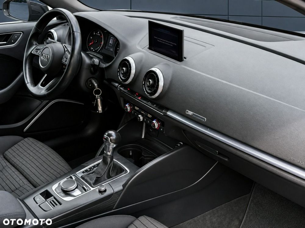 Audi A3 Sportback 35 TDI S tronic S line - 17