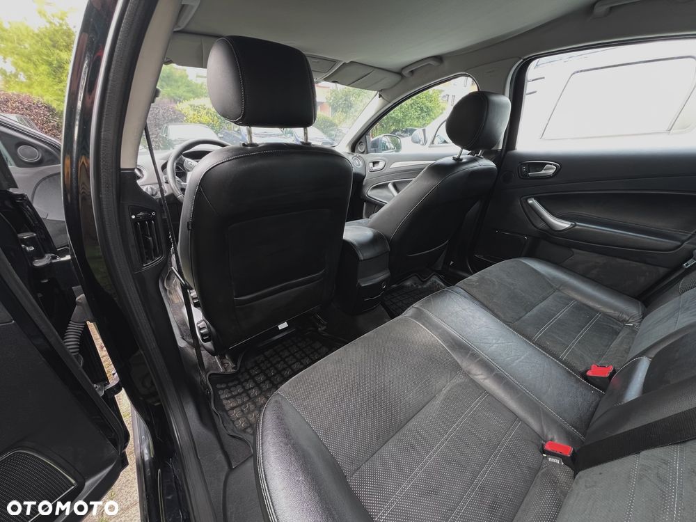 Ford Mondeo 2.0 TDCi Titanium - 12
