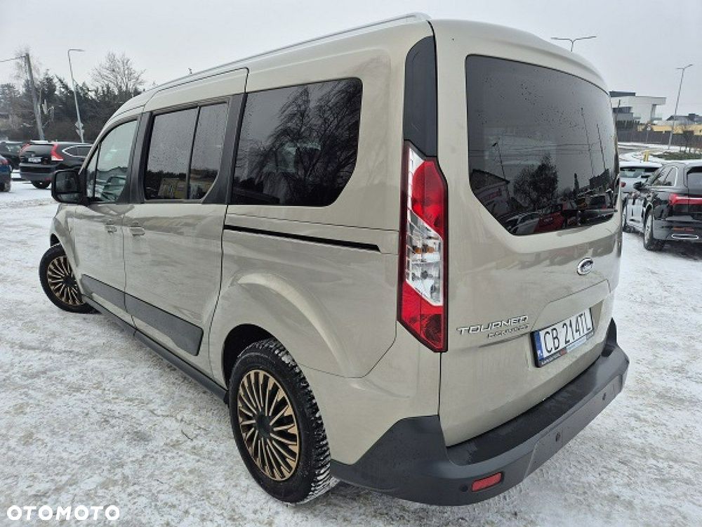 Ford Tourneo Connect Grand - 4