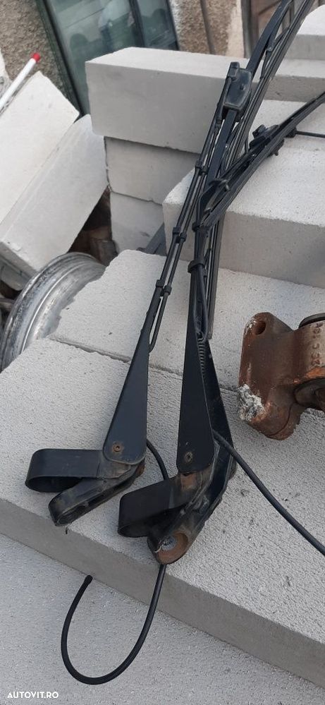 Brat ștergător parbriz stanga/dreapta Otokar Sultan Mega din 2013 - 2