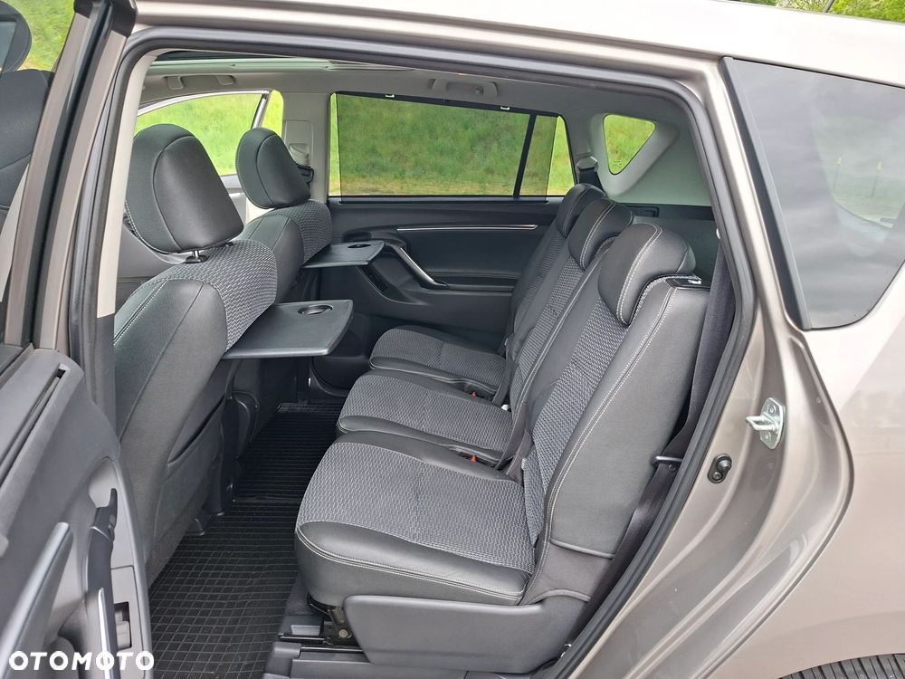 Toyota Verso 1.8 5-Sitzer Executive - 19