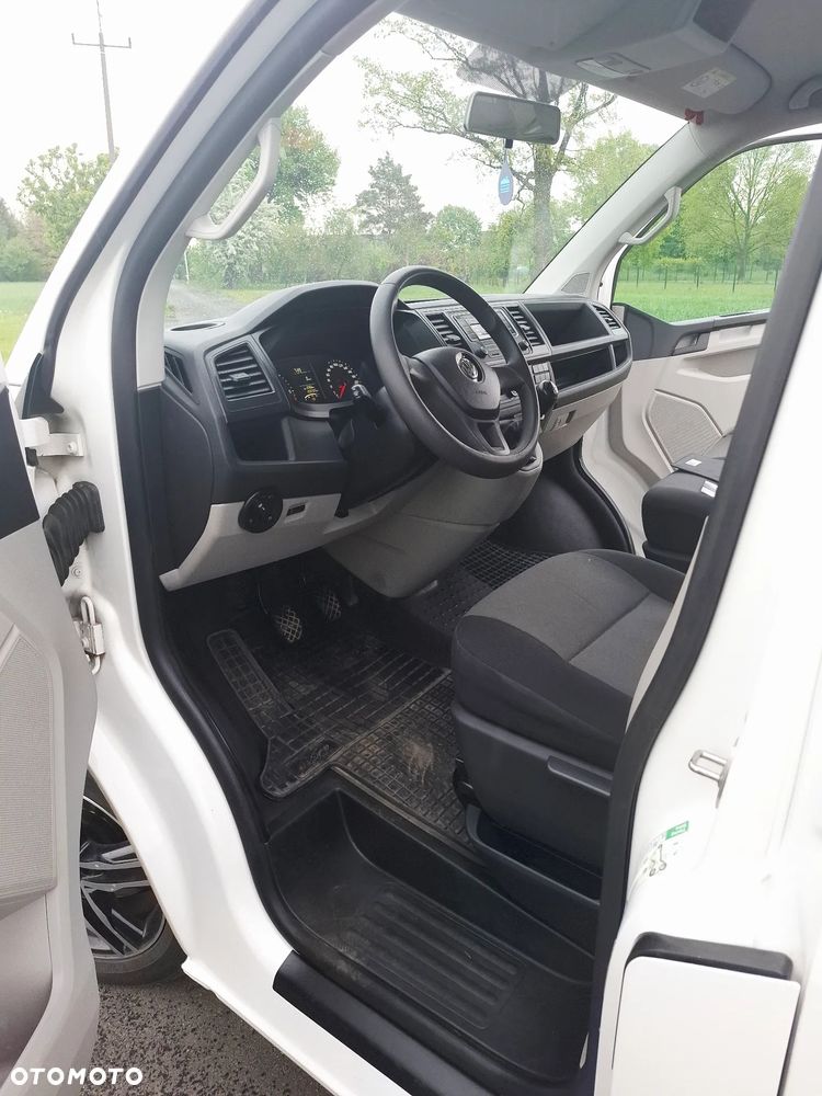 Volkswagen Transporter T6 - 15