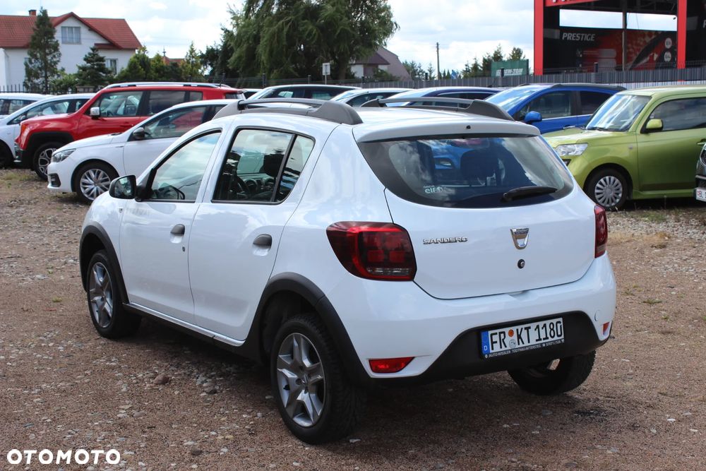 Dacia Sandero - 8