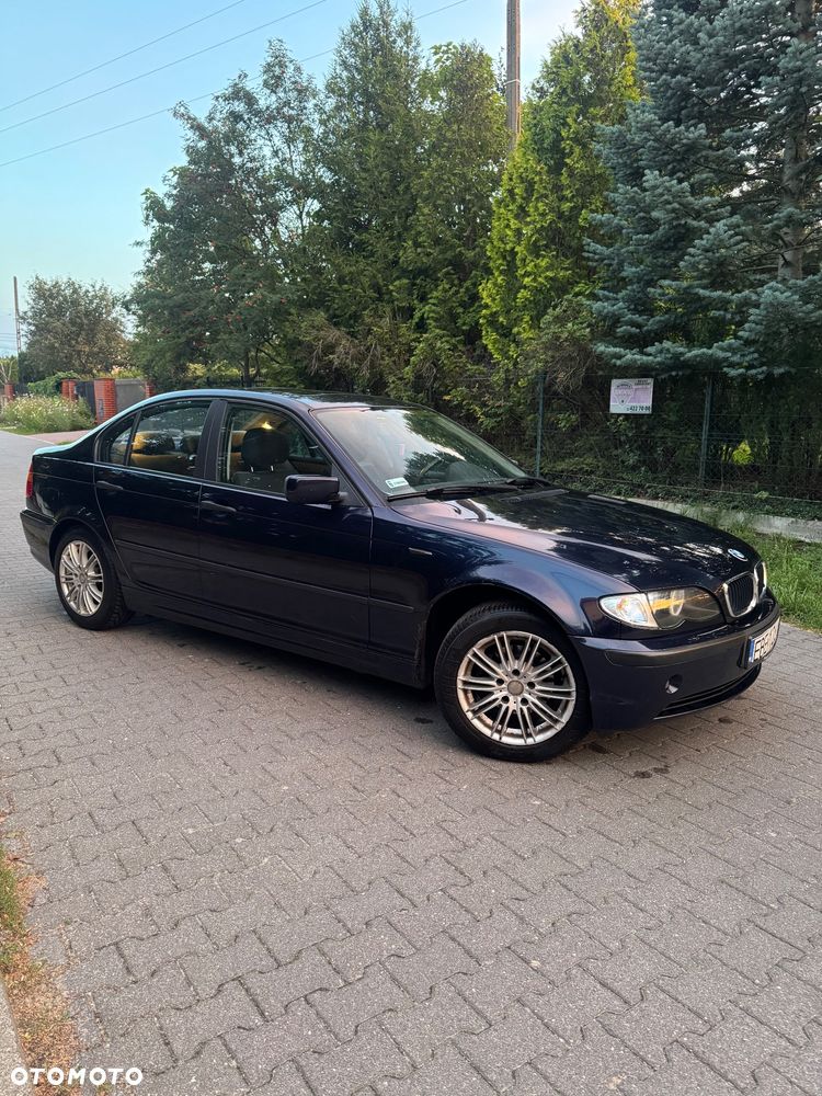 BMW Seria 3 318i - 1