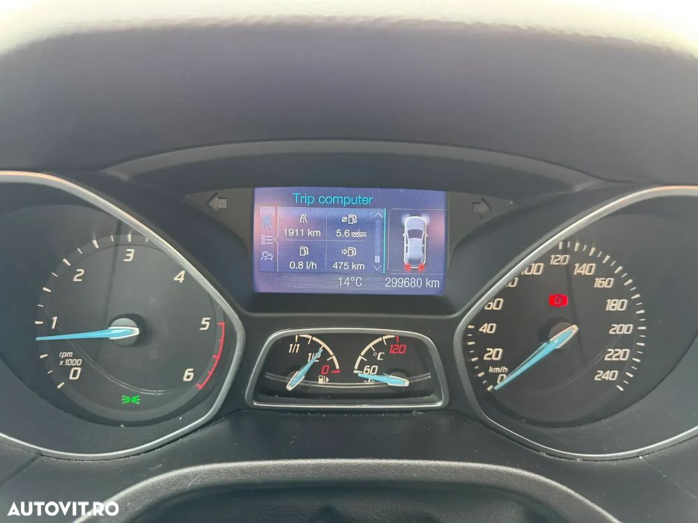 Ford Focus 1.6 TDCI DPF Titanium - 11