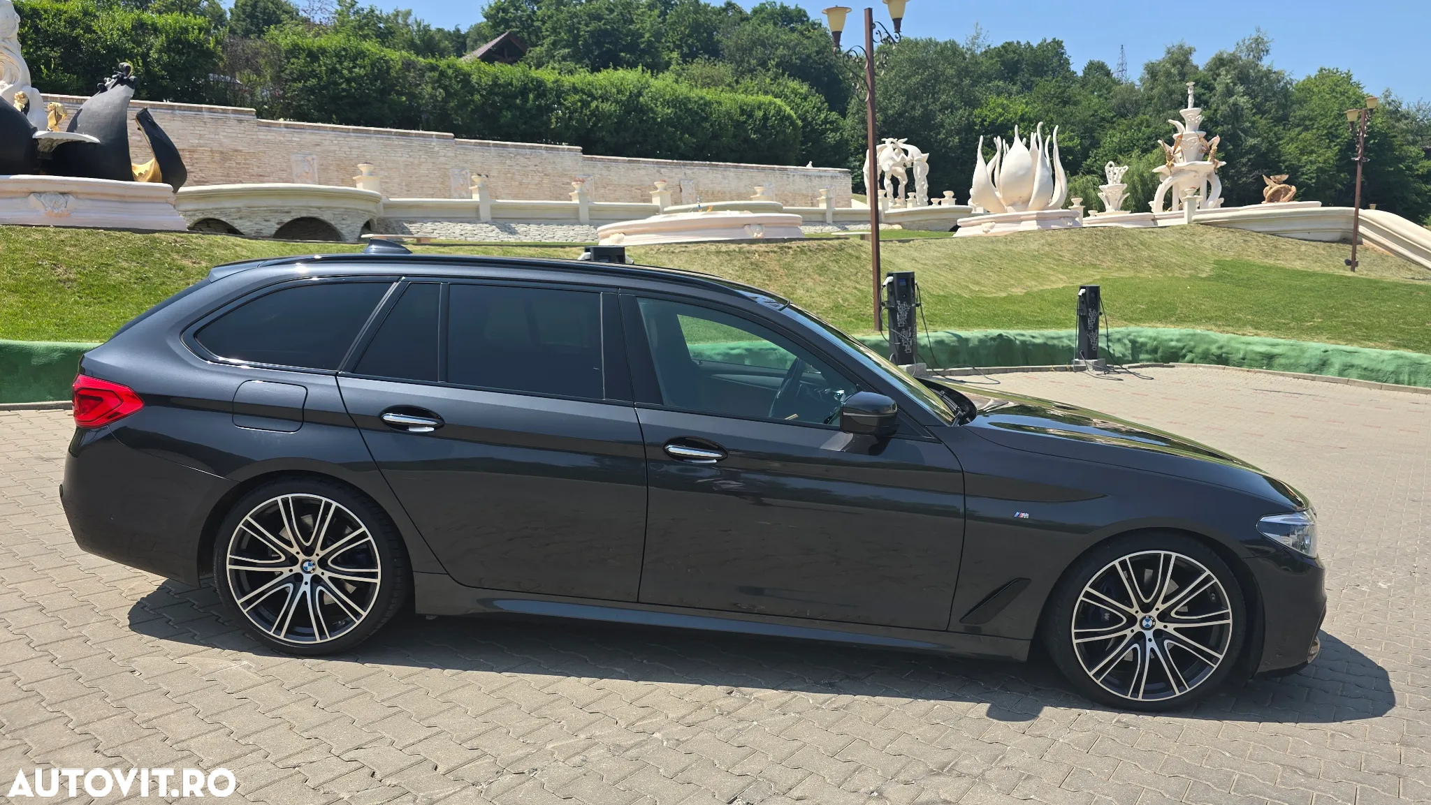 BMW Seria 5 530d xDrive Touring Aut. Sport Line - 4