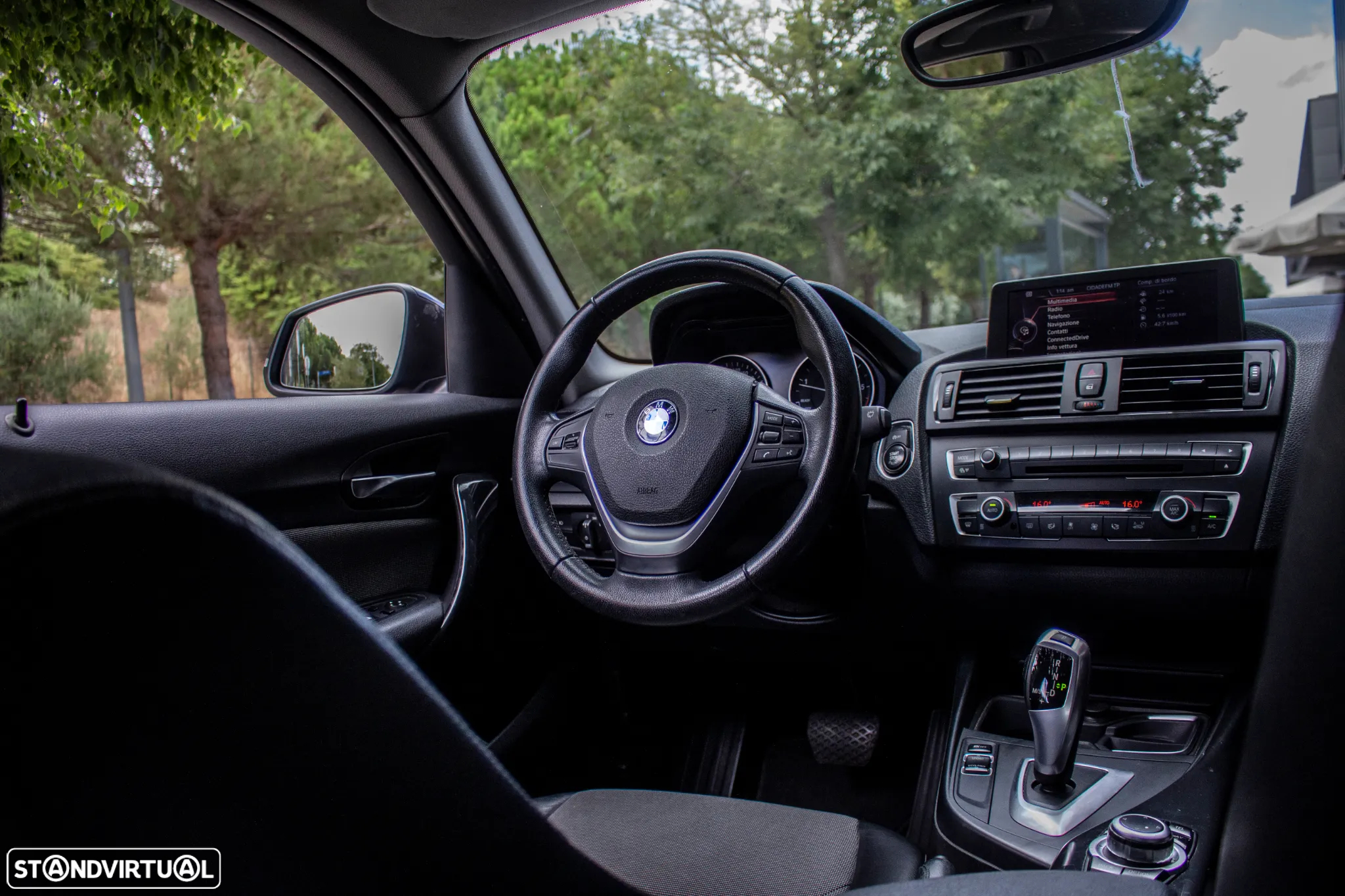 BMW 118 d Aut. Urban Line - 32