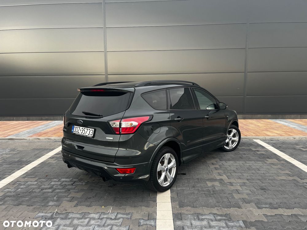 Ford Kuga 1.5 EcoBoost 2x4 ST-Line - 6