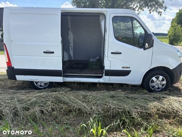 Nissan NV400 - 12