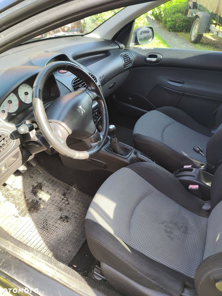 Peugeot 206 - 3
