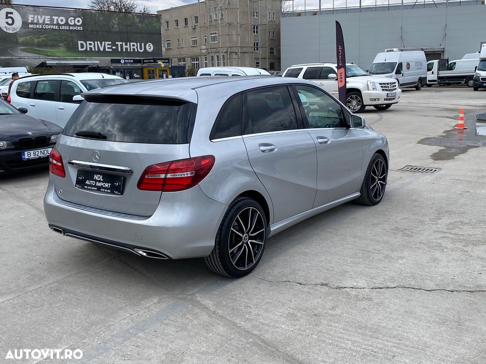 Mercedes-Benz B 180 d 7G-DCT AMG Line - 22