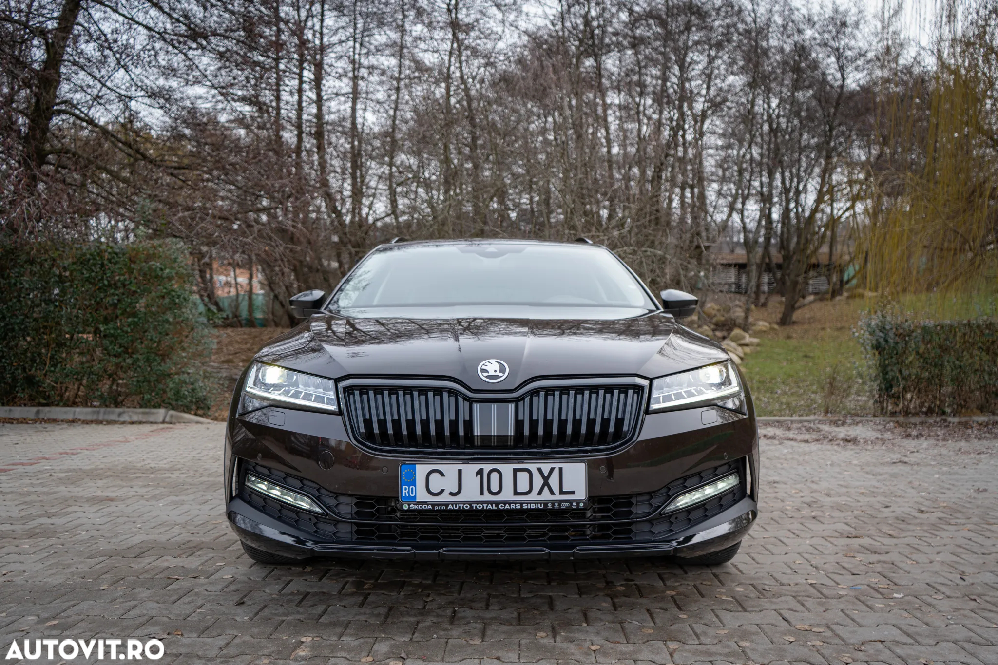 Skoda Superb Combi 2.0 TDI 4X4 DSG Scout - 18