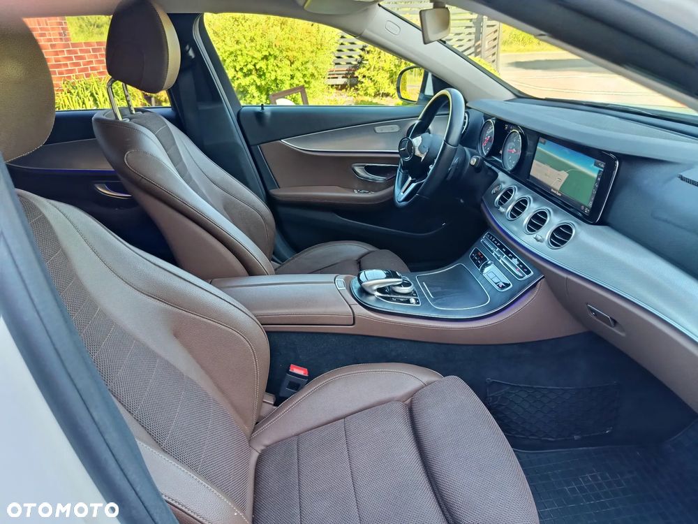 Mercedes-Benz Klasa E 220 d 9G-TRONIC - 10
