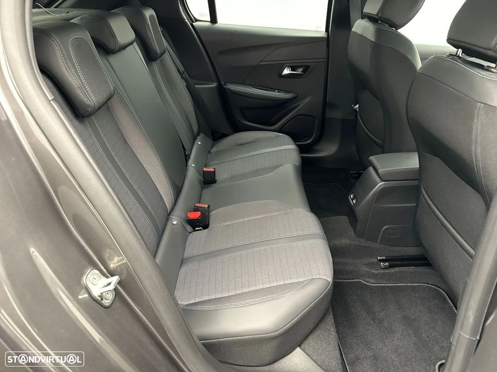 Peugeot 208 1.2 PureTech Allure EAT8 - 16