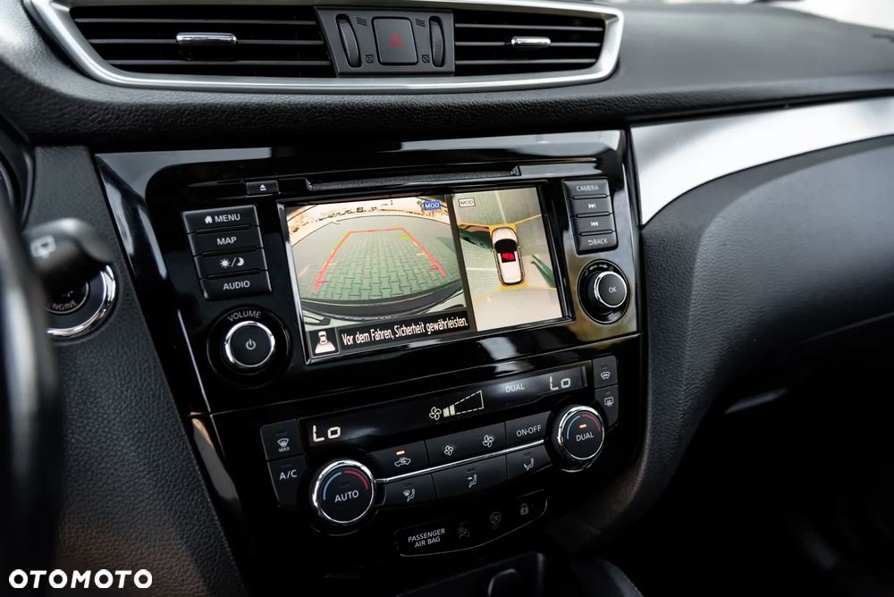 Nissan Qashqai 1.3 DIG-T N-Connecta - 37