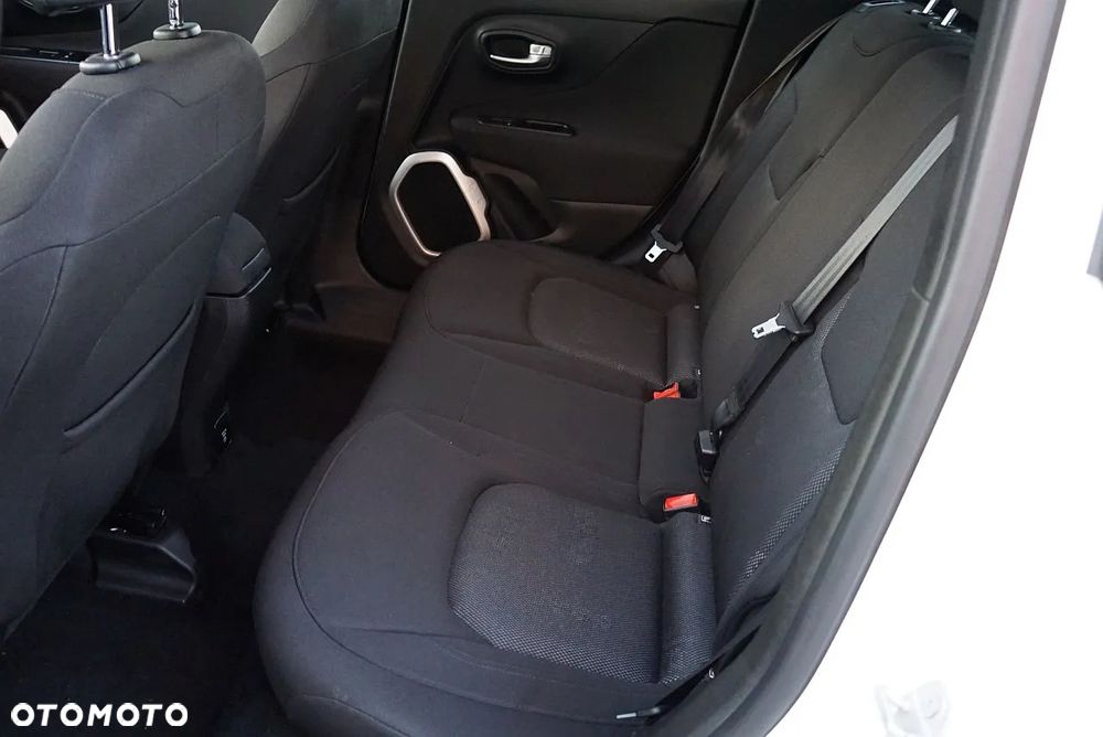 Jeep Renegade - 13