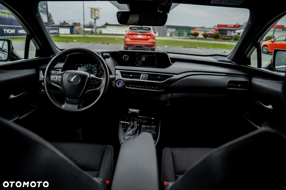 Lexus UX 250h Elegance 2WD - 4