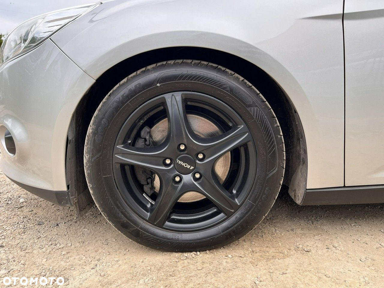 Ford Focus 1.6 Ambiente - 12