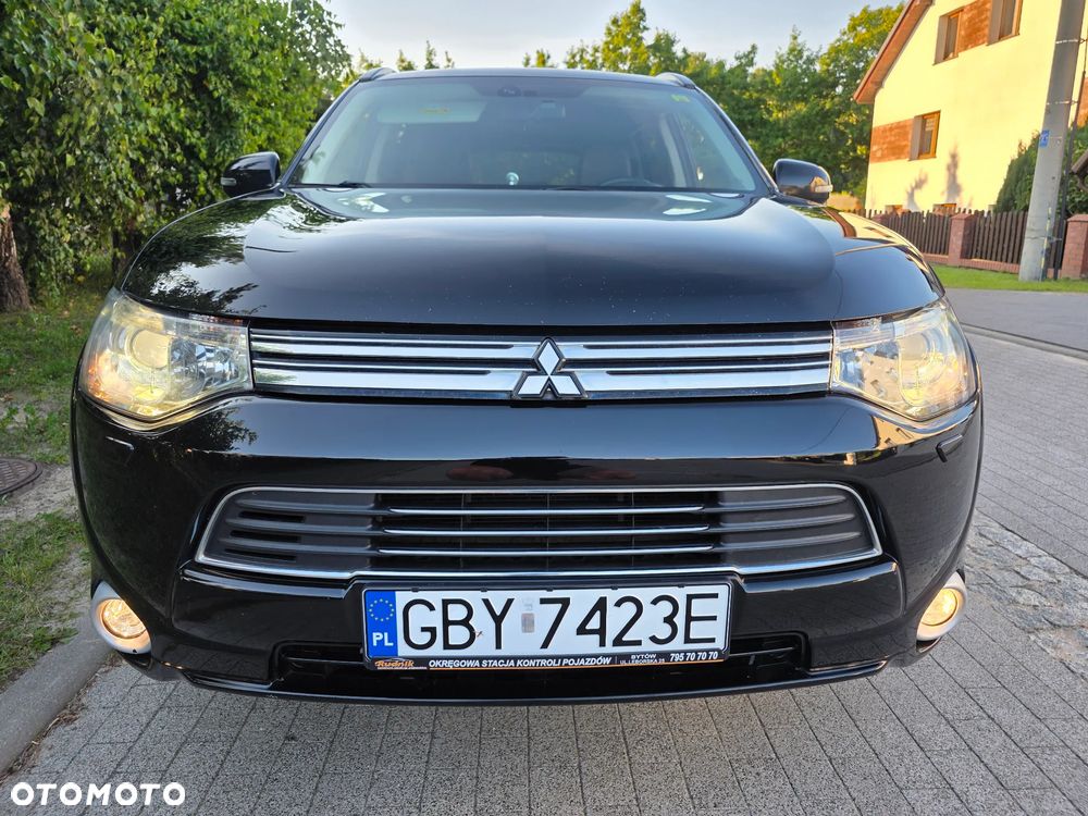 Mitsubishi Outlander 2.0 4WD Plus - 3