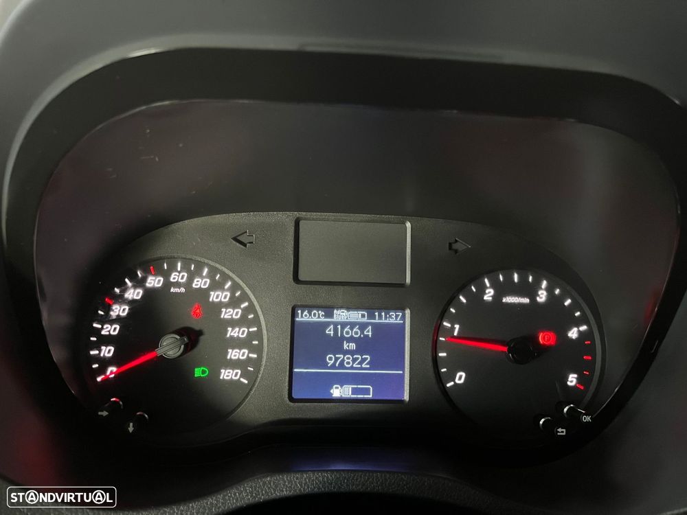 Mercedes-Benz Sprinter 215 CDI RWD L1 - 15