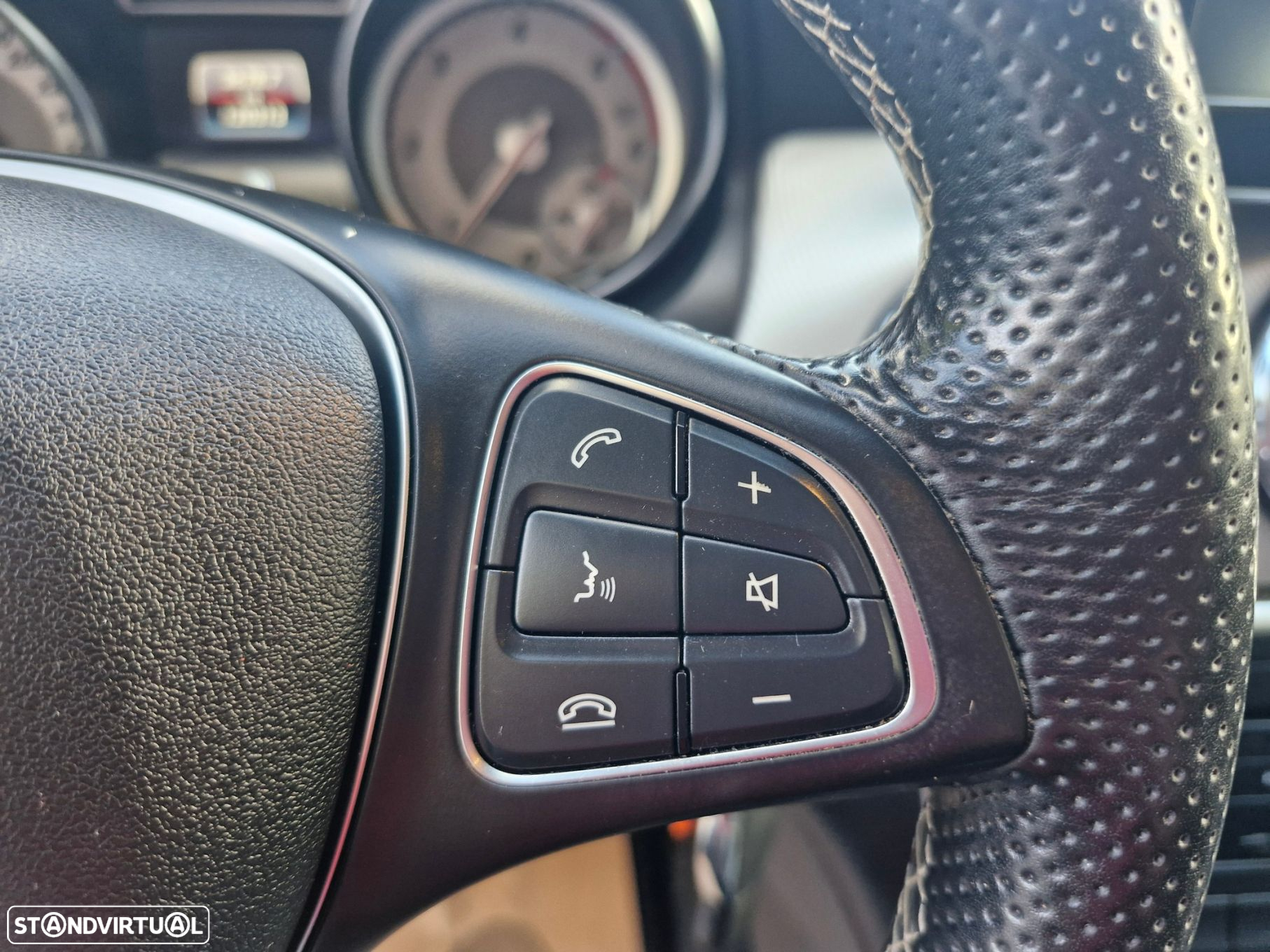 Mercedes-Benz GLA 180 CDi Urban - 32