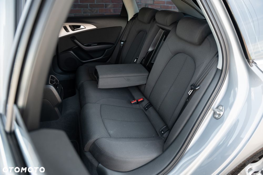 Audi A6 Avant 2.0 TDI Ultra S tronic - 35