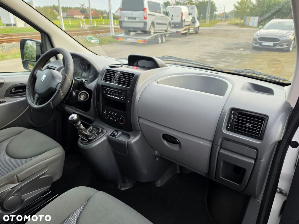 Peugeot EXPERT - 17