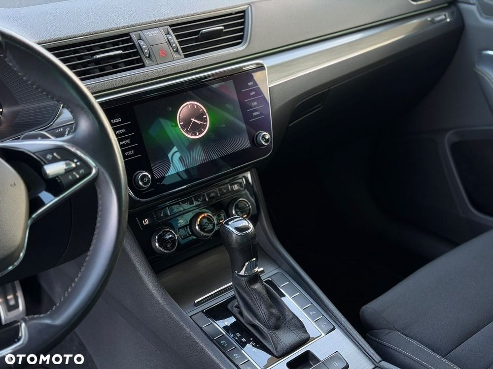 Skoda Superb 2.0 TDI SCR 4x4 Scout DSG - 13