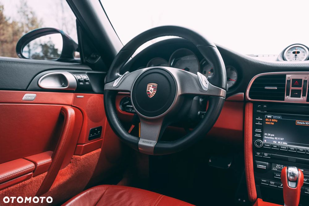 Porsche 911 Carrera 4S PDK - 21