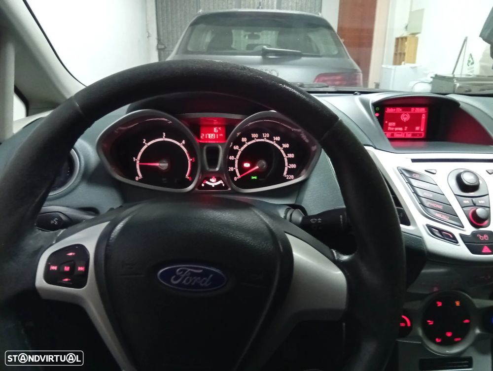 Ford Fiesta 1.4 TDCI Titanium - 7