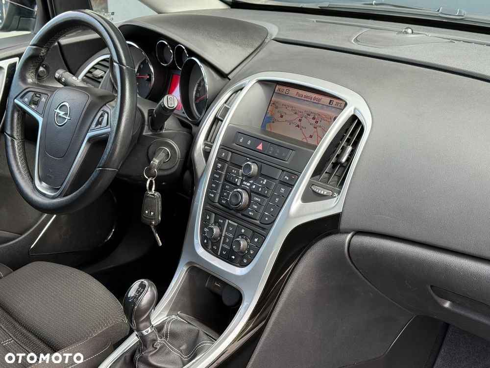 Opel Astra 1.4 Turbo Color Edition - 16