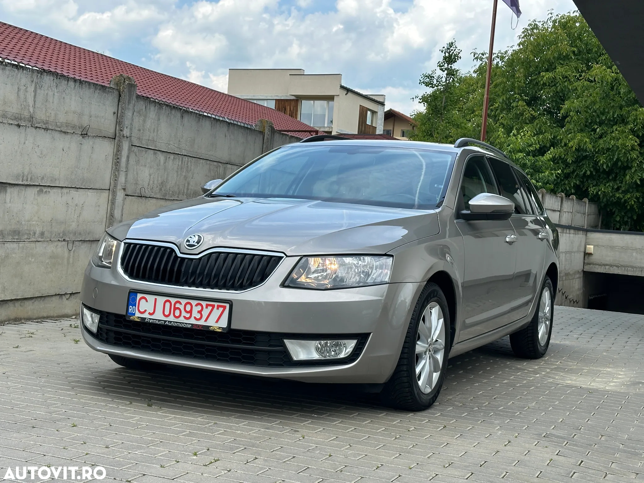 Skoda Octavia Combi 1.6 TDI (Green tec) Ambition - 10