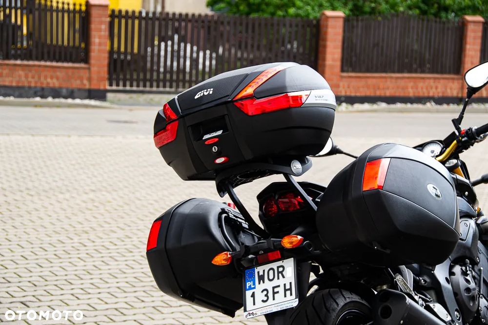 Yamaha FZ8 - 15
