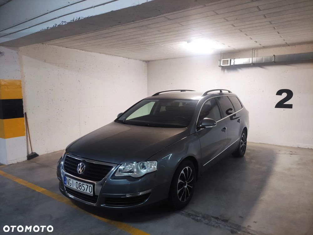Volkswagen Passat 2.0 TDI Comfortline - 26