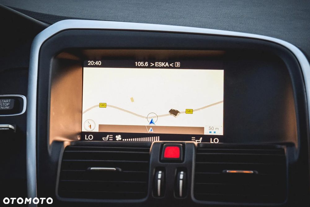 Volvo XC 60 D4 AWD Summum - 26